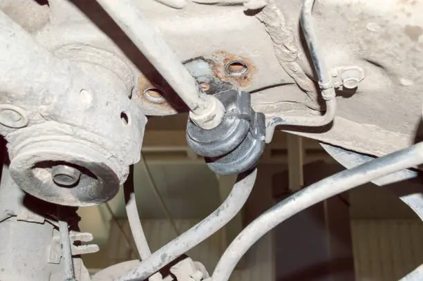 Симптоми и диагностика на втулката на люлеещата щанга 2025 – Не позволявайте на малките шумове да се превърнат в големи проблеми